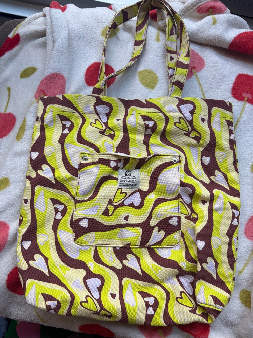 BDG Swirl Heart Canvas Tote in Lime Green, Brown, Lilac & White